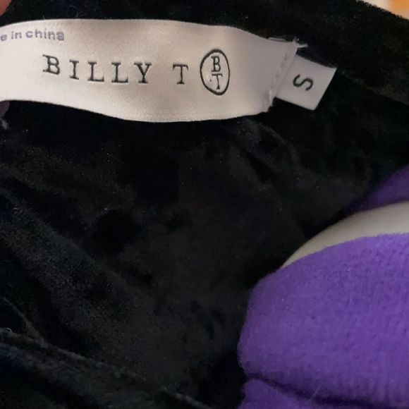 Billy T Velvet robe, duster, embroidered, floral, floral embroidery - Picture 13 of 14